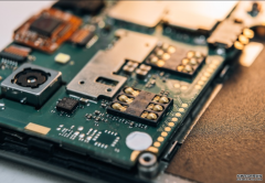 <strong>希捷科技电话会：“都卖完了！”CEO称客</strong>