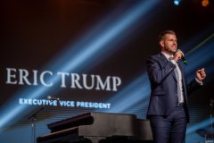 <strong>据《华尔街日报》报道，一家与阿联酋有</strong>