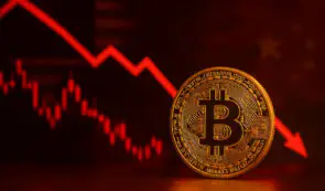 <b>随着比特币抛售压力加剧，6.5万美元成为关注焦</b>